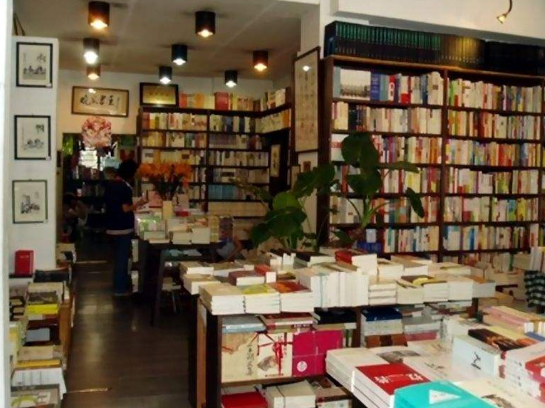 与新零售展一起来看看如何把书店布局成便利店?