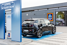 糖果，肥皂和太阳能 德国食品零售商为新能源汽车提供免费充电